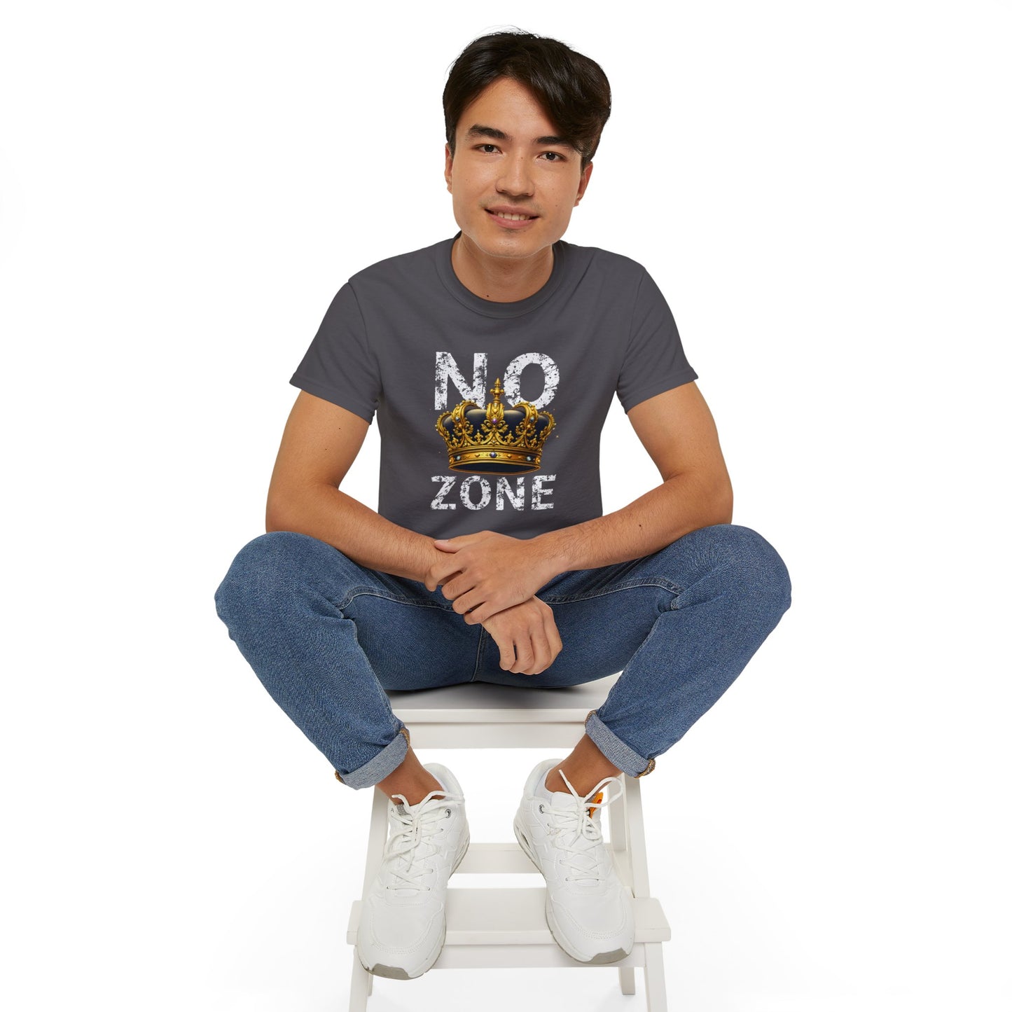 NO KINGS ZONE Graphic Tee | Streetwear T-Shirt with Royal Crown Design