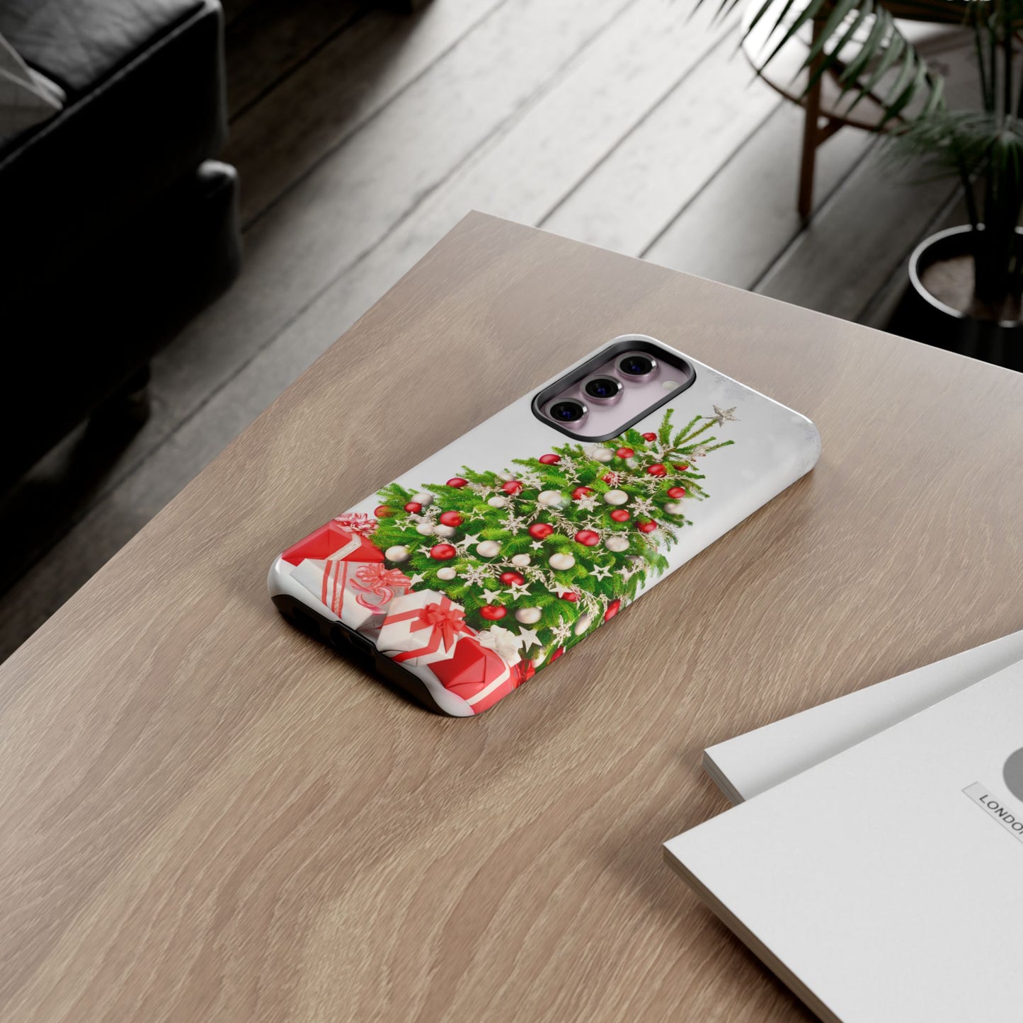 Holiday Christmas Tree No.1 – Festive Holiday Design for iPhone, Samsung & Google Models
