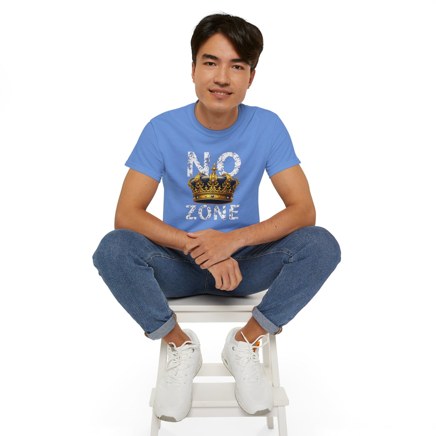 NO KINGS ZONE Graphic Tee | Streetwear T-Shirt with Royal Crown Design