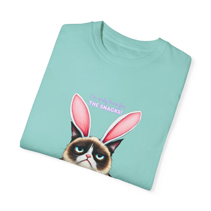 Comfort Colors 1717 Unisex Garment-Dyed T-shirt - “I’m Only Here for the Snacks” Funny Easter Bunny Cat Tee