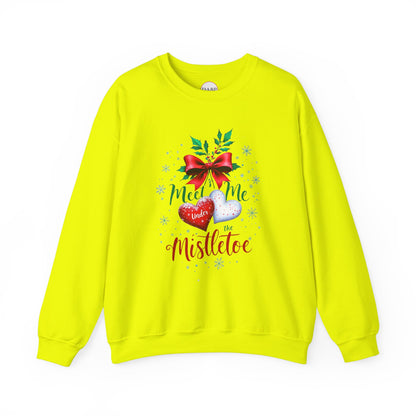 Sudadera unisex de cuello redondo Heavy Blend™ - Meet Me Under the Mistletoe - Vacaciones románticas