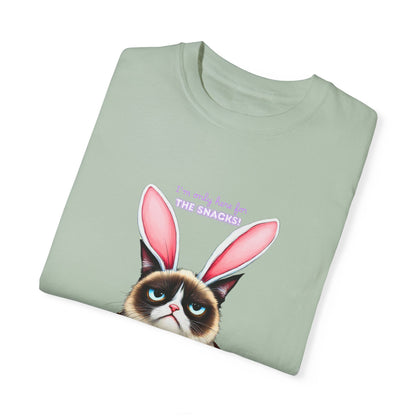 Comfort Colors 1717 Unisex Garment-Dyed T-shirt - “I’m Only Here for the Snacks” Funny Easter Bunny Cat Tee