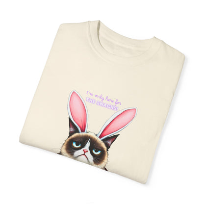 Comfort Colors 1717 Unisex Garment-Dyed T-shirt - “I’m Only Here for the Snacks” Funny Easter Bunny Cat Tee