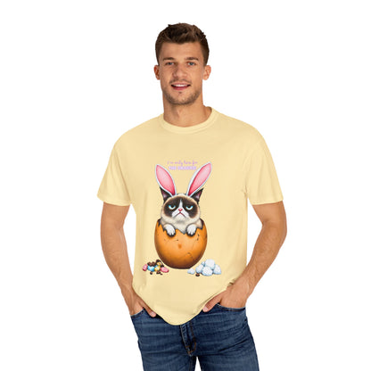 Comfort Colors 1717 Unisex Garment-Dyed T-shirt - “I’m Only Here for the Snacks” Funny Easter Bunny Cat Tee